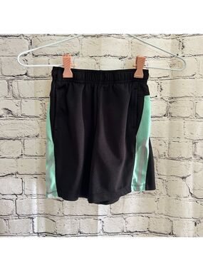Girl's Dri Works shorts Size 5T